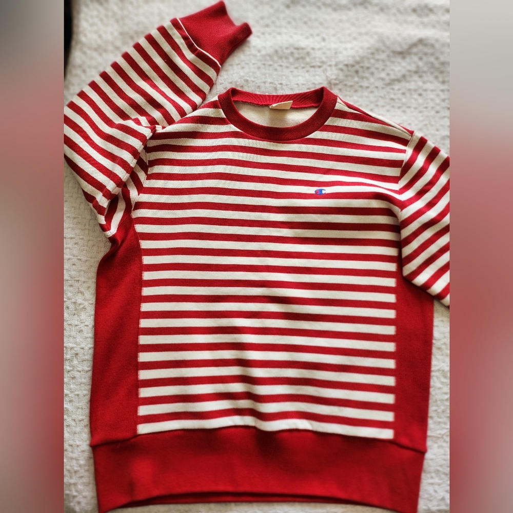 Champion Men's Red and White Striped Sweatshirt